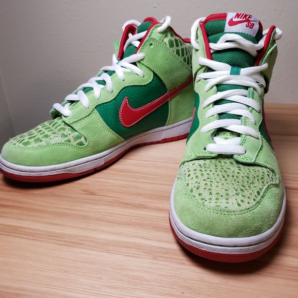 Men's Size 9.5 Nike SB Dunk High Pro Dr. Feelgood Sneaker Green Red - Picture 5 of 9